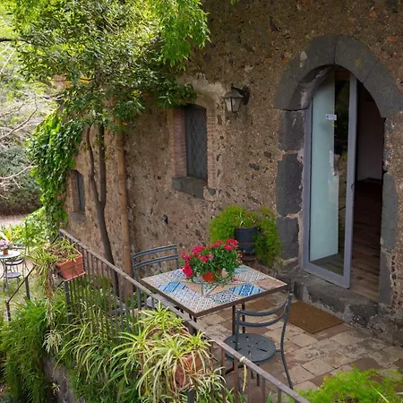 Etna Botanic Garden Apartment Mascalucia Exterior photo